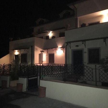 Maine Case Vacanza Cortona Dış mekan fotoğraf